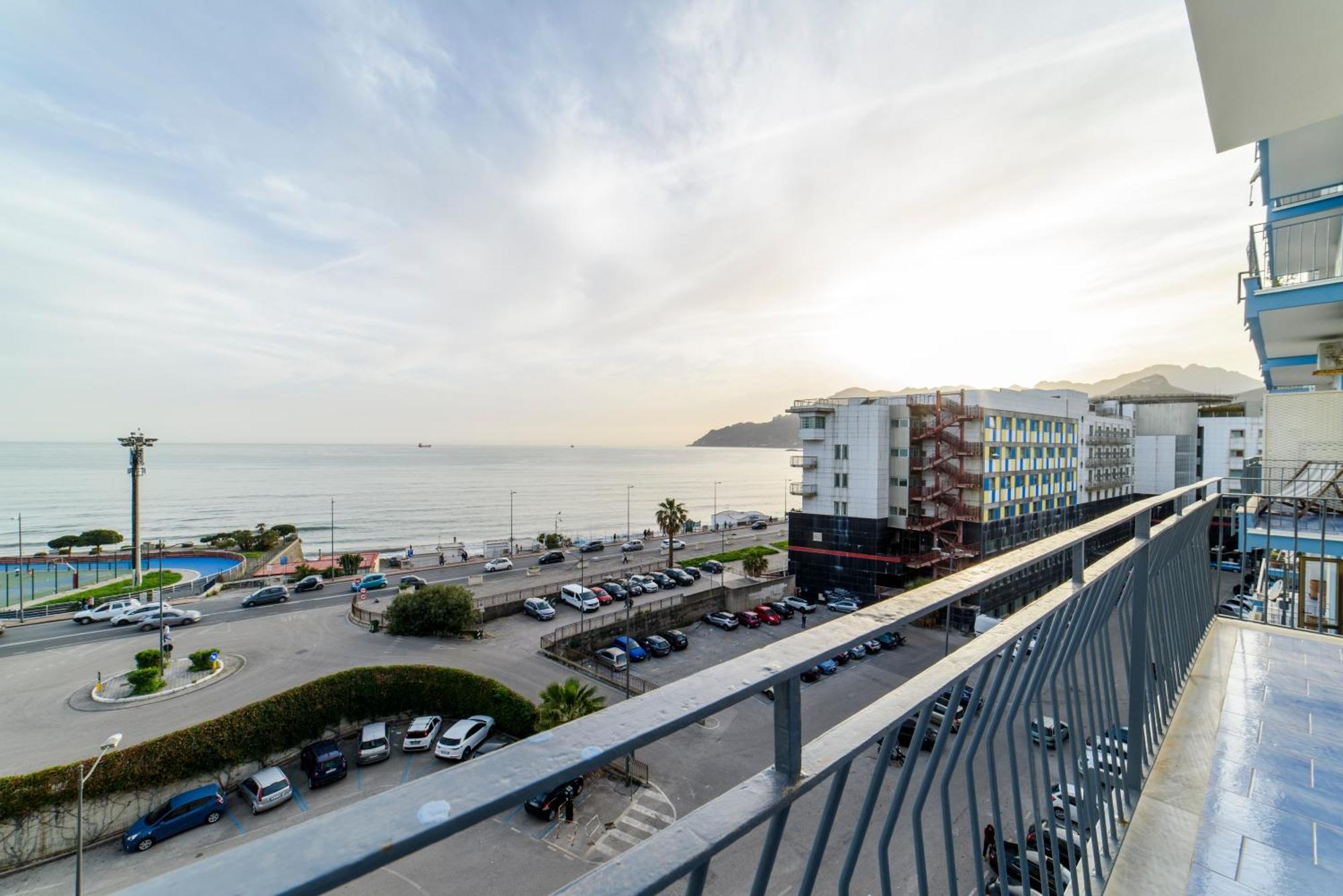 Salsedine Apartment Salerno Exterior foto